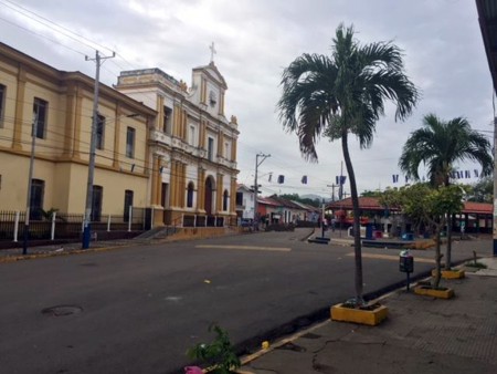 Fachada del colegio Don Bosco en Masaya, Nicaragua. 