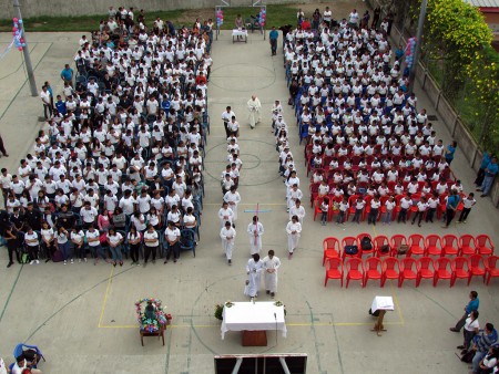 Polígono Industrial Don Bosco, primera comuniones 2018.-