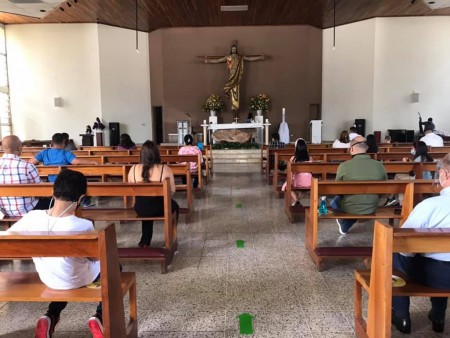 Los feligreses participaron nuevamente de la Eucaristía en el templo a más de un año de haber cerrado sus puertas.