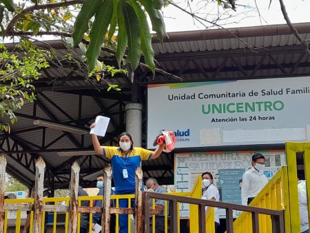 En El Salvador se ha priorizado la vacunación para el sector educativo.