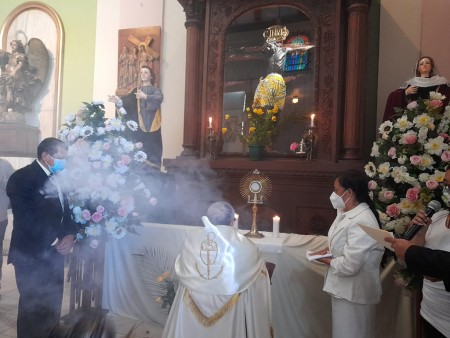 Los grupos de la parroquia se organizaron para que la celebración se llevara a cabo con toda solemnidad.
