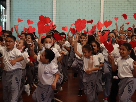 "La educación es cosa del corazón" (Don Bosco).