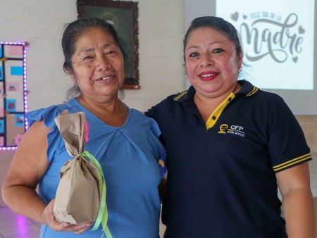 La celebración fue un momento lleno de gratitud a las madres.