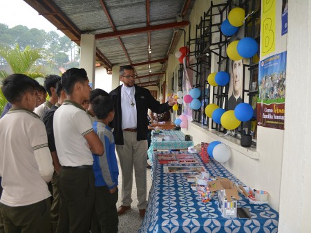 La feria vocacional fue una iniciativa que permitió a los muchachos conocer sobre las diferentes ramas de la familia Salesiana.