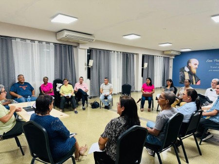 Esta fue una actividad enriquecedora que dejó a todos con una mayor comprensión y apreciación de las escrituras, fortaleciendo así su fe y conocimiento espiritual.