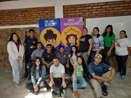 El encuentro concluyó con el compromiso de seguir creciendo como voluntarios conscientes, capaces de transformar su entorno desde pequeños gestos de entrega, inspirados en la fe y el amor al prójimo.