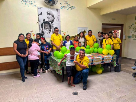 Esta visita reafirmó la importancia de salir al encuentro del prójimo con un corazón disponible y generoso, transformado en un encuentro directo con Cristo presente en los más vulnerables, recordando a todos el auténtico sentido de la solidaridad cristiana.