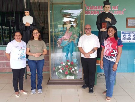 Aspirantes Salesianos Cooperadores del Centro Basílica Don Bosco durante su Retiro de Cambio de Nivel en Panamá.