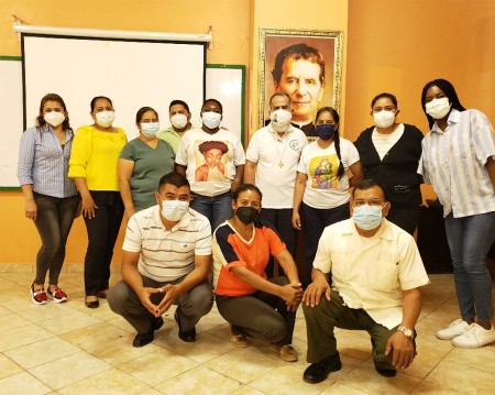 Visita Can&oacute;nica del P. Inspector a la parroquia Mar&iacute;a Auxiliadora en Honduras