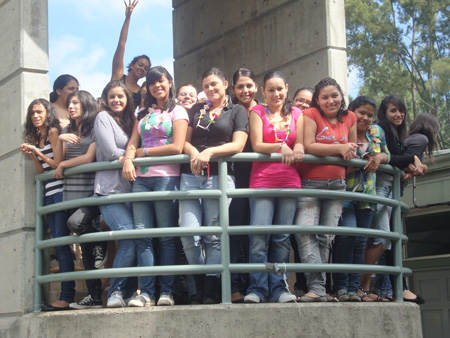 Chicas que participaron en el retiro EJE 76.