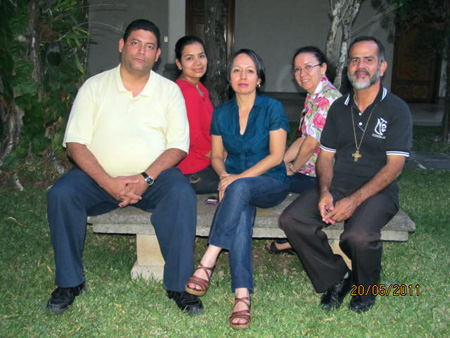 Equipo para jornadas de salesianidad en El Salvador, Guatemala y Honduras.