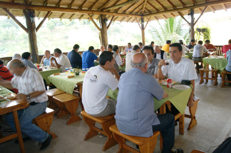 Salesianos de El Salvador en retiro. 