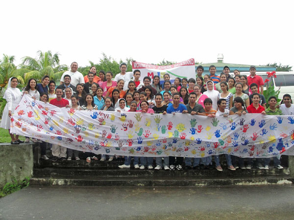 Campo Bosco celebrando el Centenario Salesiano 