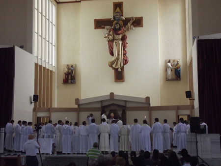 Misa Crismal en Pérez Zeledón