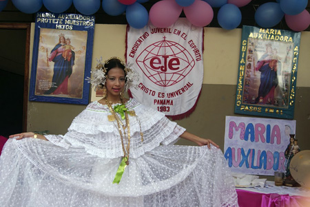 Fiesta de María Auxiliadora en la Basílica Don Bosco. 