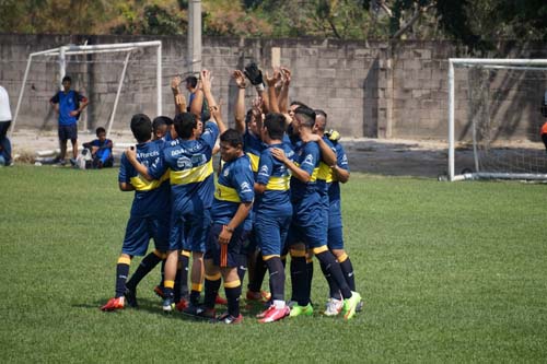 Alegría y trabajo en equipo se vivió en la Jornada de intramuros