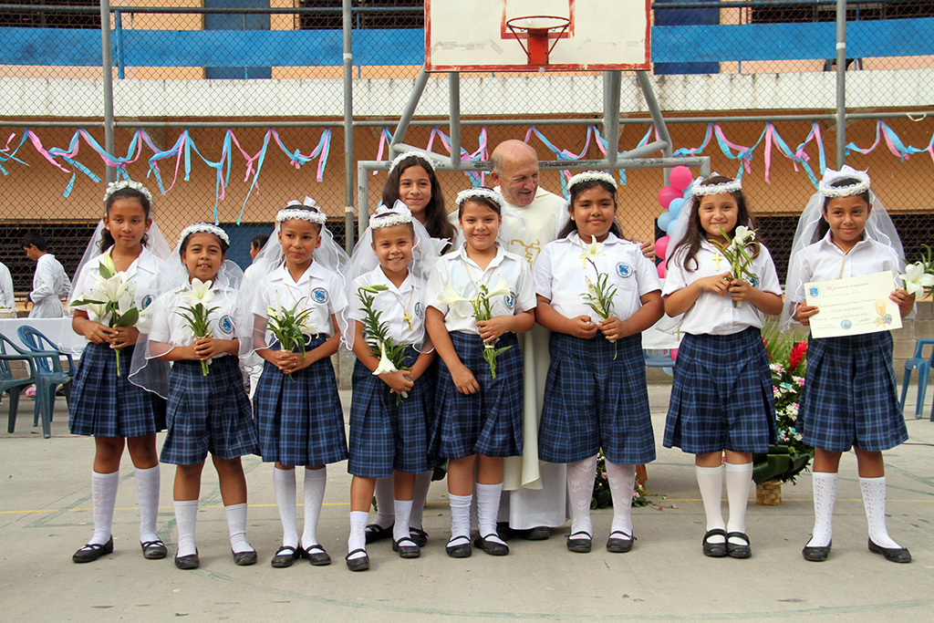 Primera comuniones en el Polígono Industrial Don Bosco 2018.- 