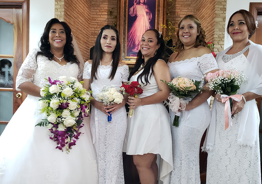 Matrimonios fruto de la escuela de padres del ITDB.-