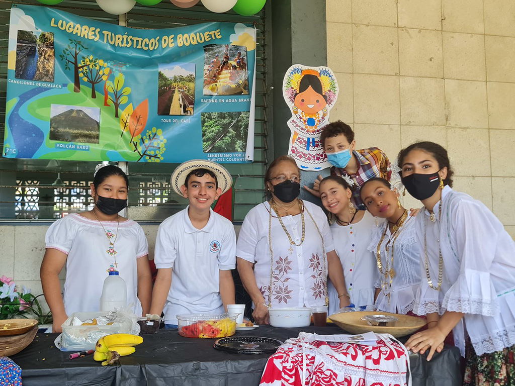 Estudiantes del Técnico Don Bosco, Panamá.