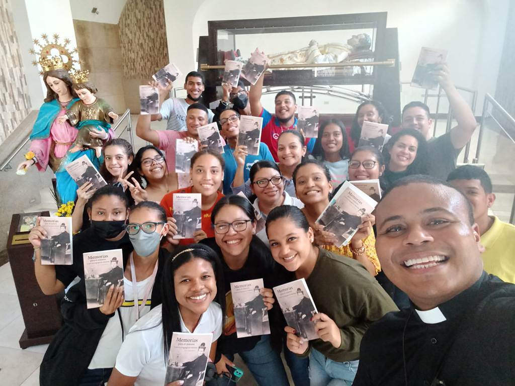 El retiro se vivió en un ambiente de alegría salesiana, cantos y vivencias que animaron a los participantes en su labor pastoral y la evangelización de otros jóvenes.