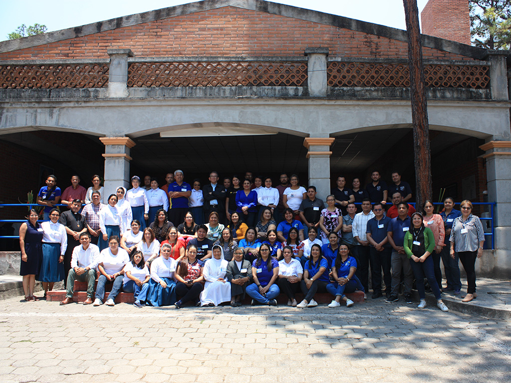 Directores, coordinadores académicos y equipo de Comunicaciones de las casa educativas salesianas de Guatemala, El Salvador  y Honduras participaron en CERCA Norte 2023.