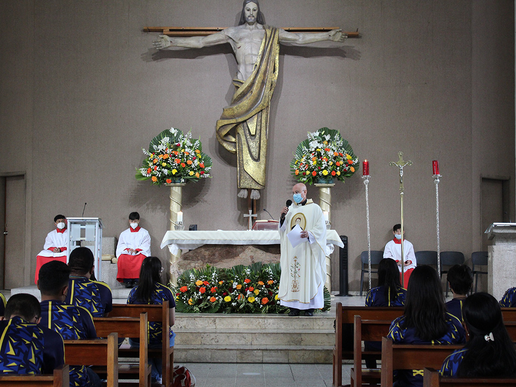 Los festejos a Don Bosco iniciaron con la eucaristía.
