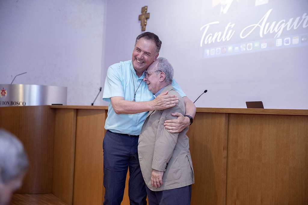 Cada 24 de junio se celebra la fiesta de gratitud mundial al Rector Mayor de los Salesianos.