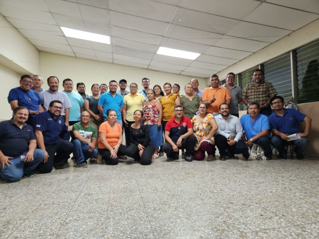 Comunidad Educativo Pastoral del Templo Santo Domingo Savio en San Salvador.