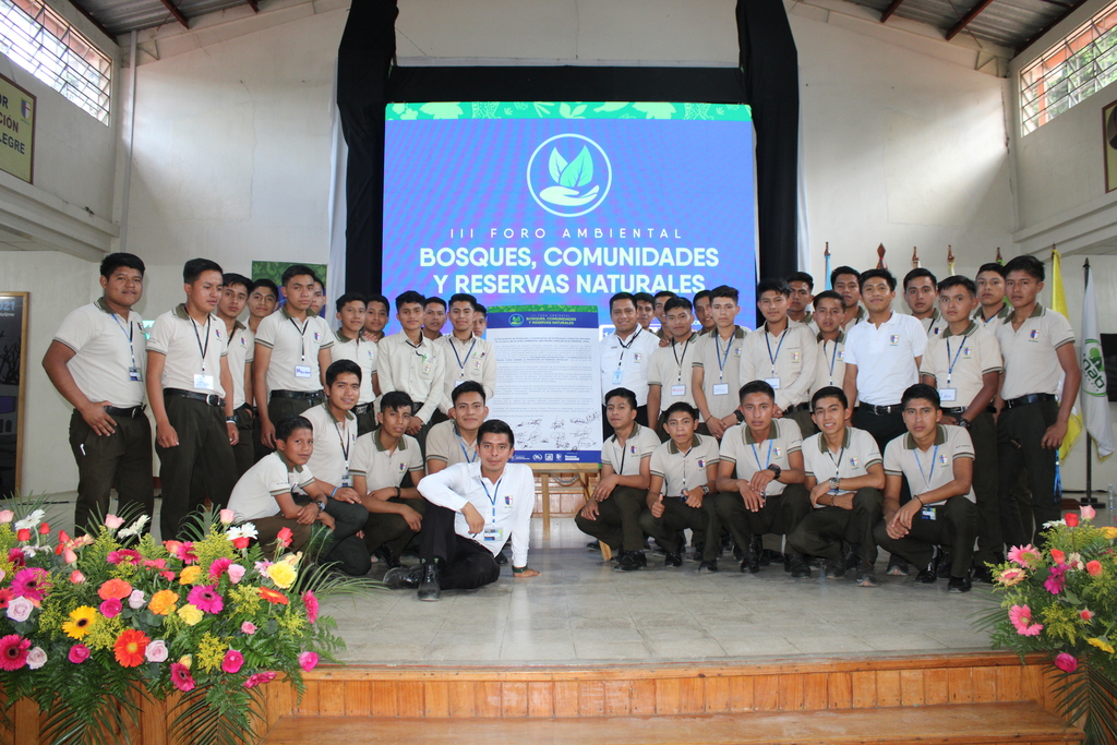 El Centro Educativo Don Bosco de Carchá fue sede del Foro Ambiental: "Bosques, Comunidades y Reservas Naturales". 