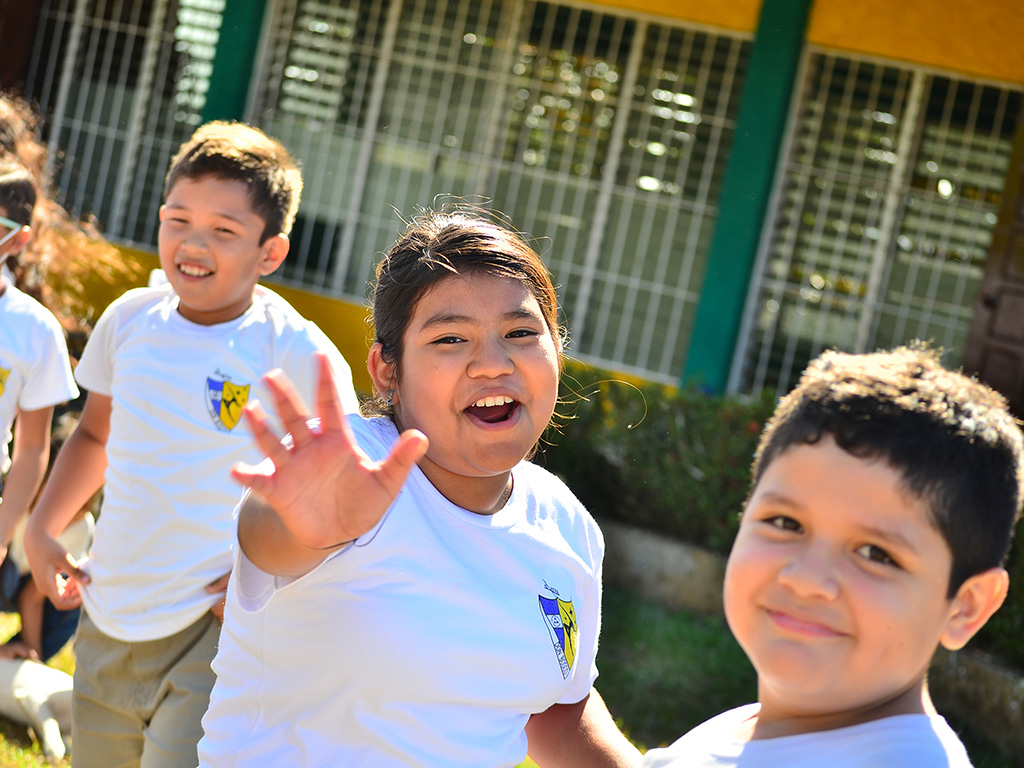 Los estudiantes inician el año escolar con los retiros espirituales.