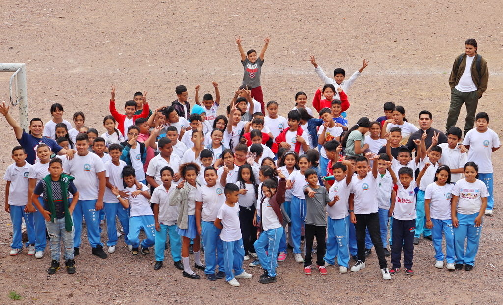 Estudiantes participan activamente en las charlas sobre el buen uso de las redes sociales, organizadas por la Parroquia María Auxiliadora en Comayagüela.