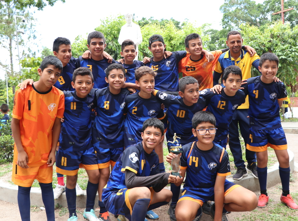 Los participantes de la fiesta deportiva pusieron en práctica su disciplina favorita en un ambiente de familia y armonía. 