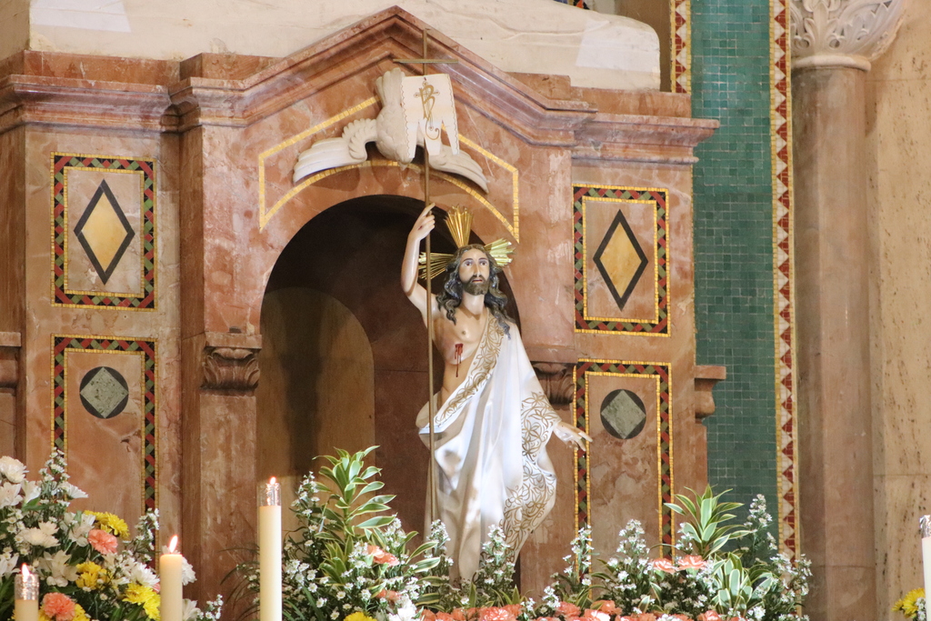 La Basílica Don Bosco celebró el Triduo Pascual. 