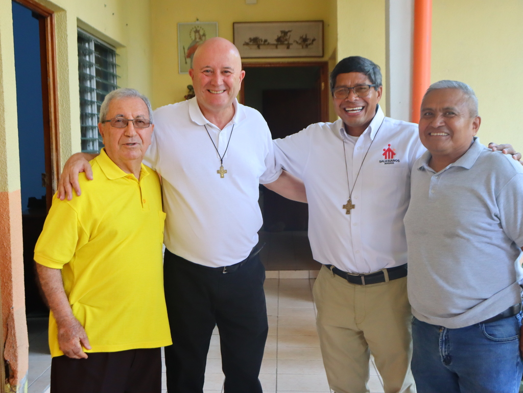 Los salesianos de Petén recibieron con júbilo al padre visitador que está de gira por Guatemala. 