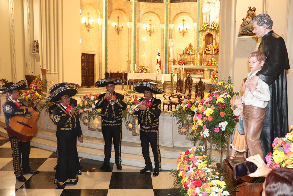Don Bosco ha sido y sigue siendo el santo más celebrado en Panamá.