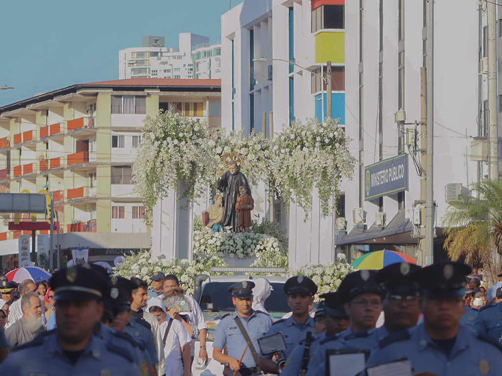 La procesión fortaleció el vínculo que une a Don Bosco con el pueblo panameño.