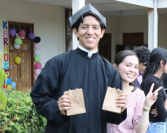 Con disfraces, sonrisas y mucha alegría, los jóvenes del MJS celebraron el cumpleaños de Don Bosco en la Parroquia María Auxiliadora Don Rúa; hasta el “mismo Don Bosco” se hizo presente en la fiesta.
