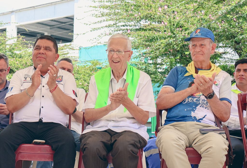 La celebración del 43 aniversario fue el marco perfecto para conmemorar los 50 años de misión y servicio de padre Antonio de Groot, fundador de los Centros Don Bosco en Alta Verapaz.