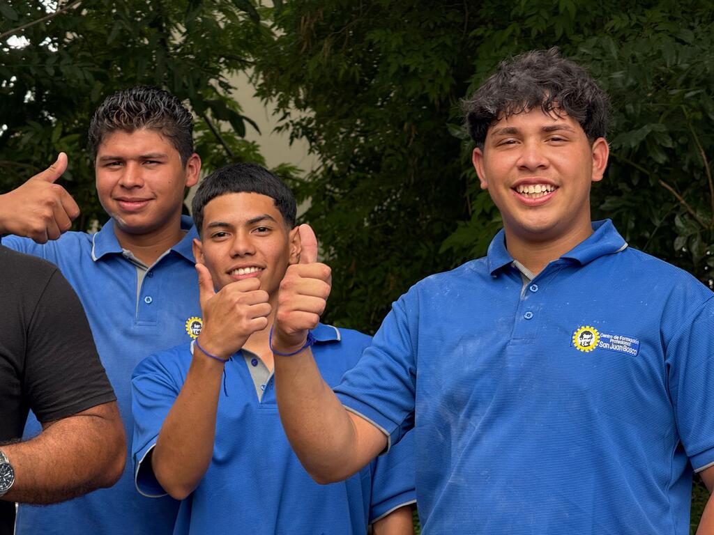 Estudiantes del CFP San Juan Bosco disfrutaron con alegría la celebración del 210 cumpleaños de Don Bosco, en un ambiente de fraternidad y espíritu salesiano.