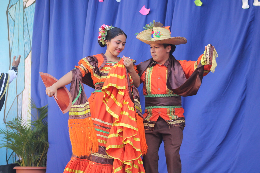El baile de marimba en honor a Don Bosco destaca el papel esencial de la cultura en la construcción de comunidad y fe, convirtiendo a la obra salesiana de Masaya en un espacio de encuentro, aprendizaje y alegría para todos los que participan.