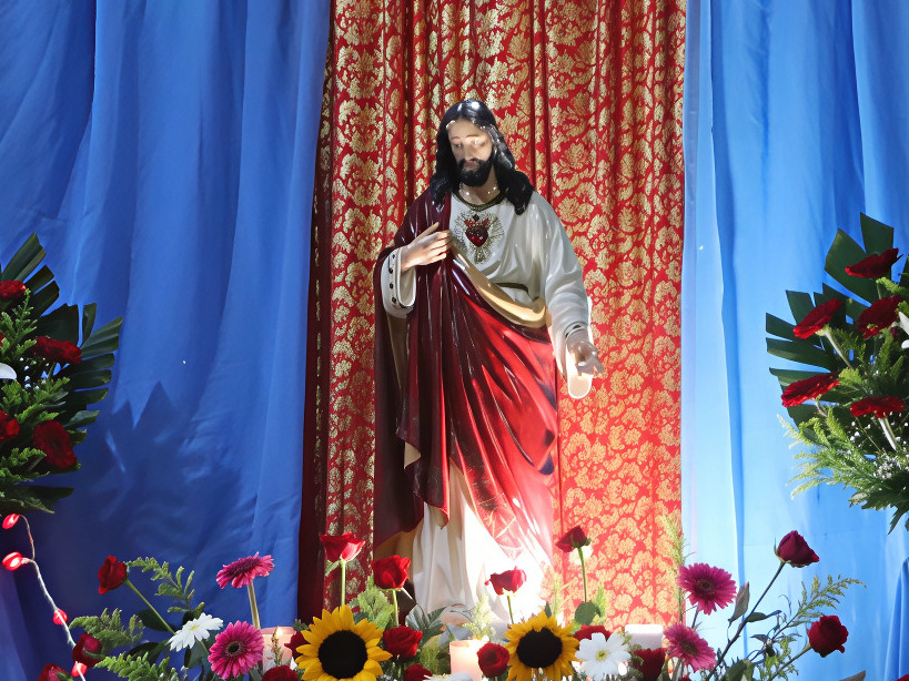 La Parroquia San Benito celebró con devoción la Solemnidad del Sagrado Corazón de Jesús.