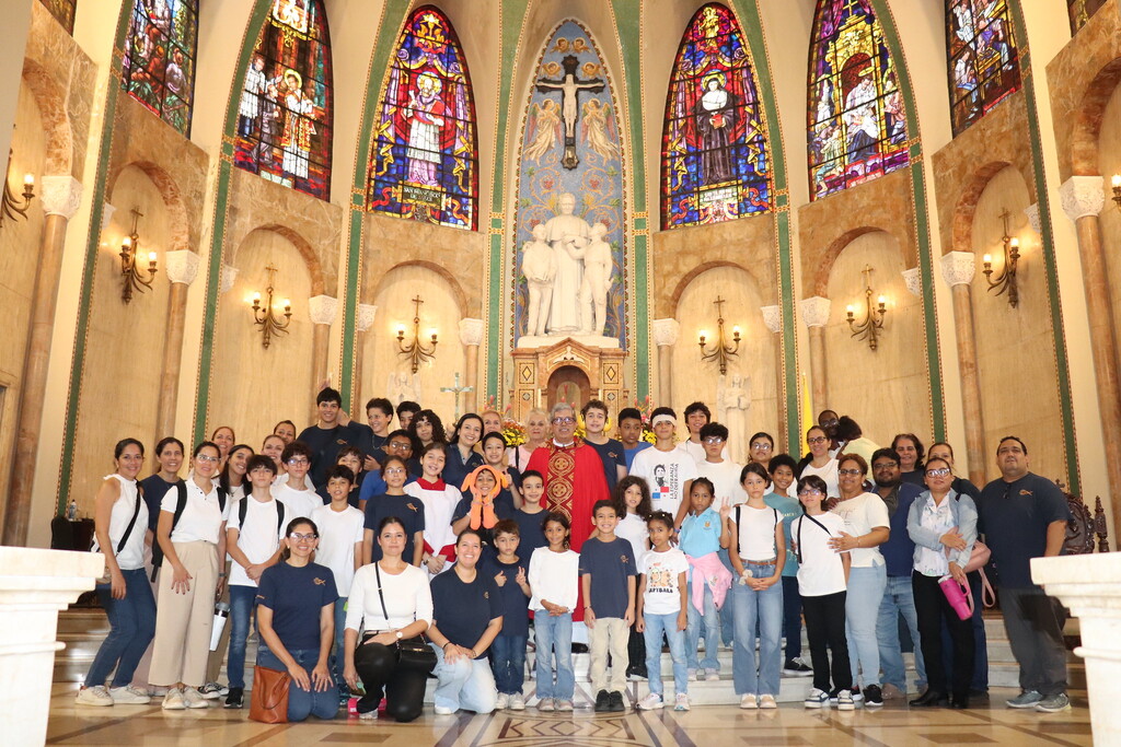 Esta peregrinación fomenta el sentido de pertenencia, la reflexión y la vivencia comunitaria, inspirando a los jóvenes a seguir el ejemplo de Don Bosco como creyentes alegres, comprometidos y constructores de esperanza.